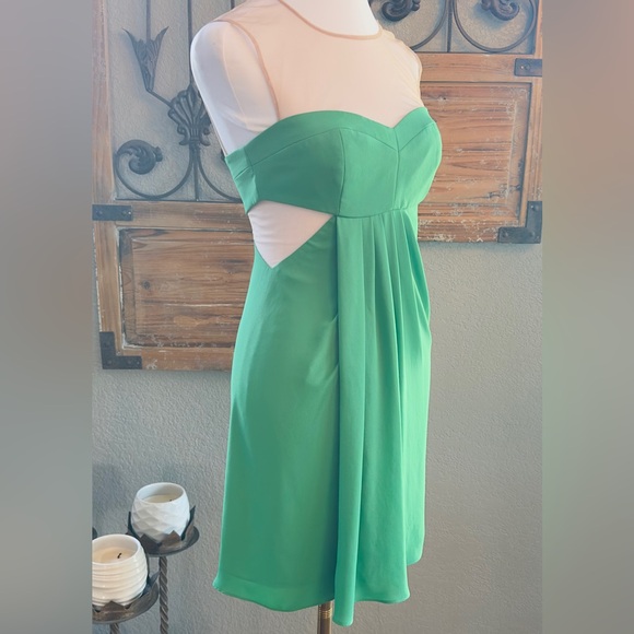 BCBGMaxAzaria Kelly Green Nude Mesh Insert Drape Front Sleeveless Mini -Sz 0 - Picture 6 of 16